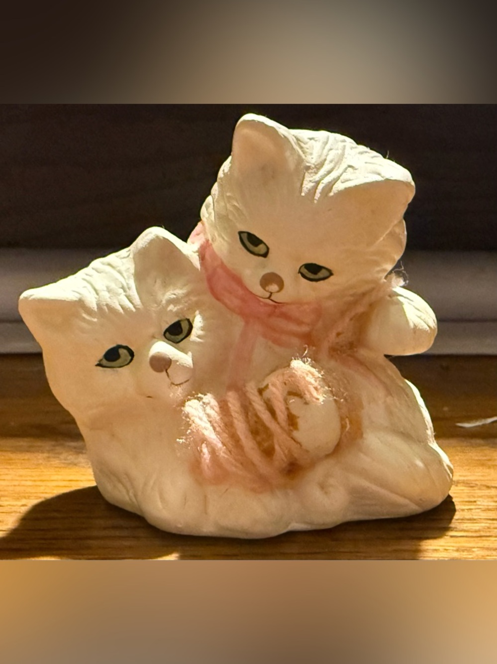 Vintage LOOMCO Kittens With Yarn